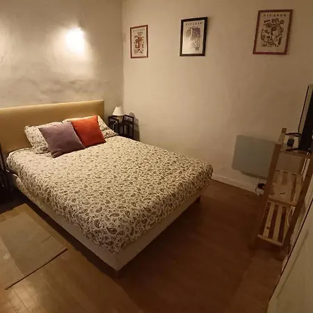Privee Chez L'habitant, Les Maisons De Gaia 招待所 3*