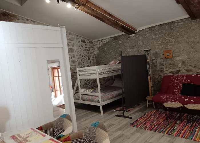 Privée Chez L'habitant, Les Maisons De Gaia Affittacamere