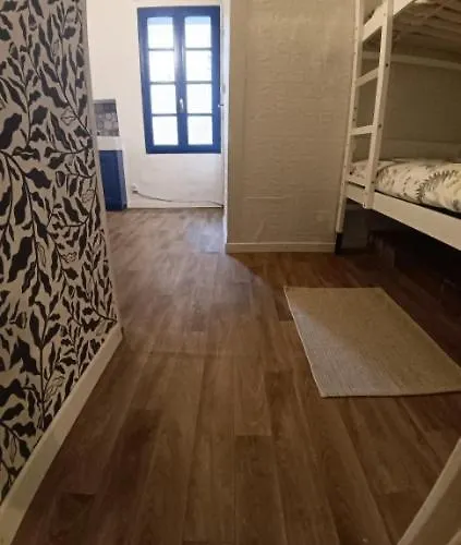Privée Chez L'habitant, Les Maisons De Gaia 3* Tuchan