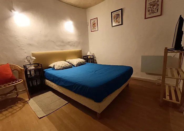 Privée Chez L'habitant, Les Maisons De Gaia 3*